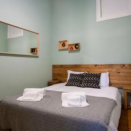 Artsy By Innkeeper Apartment